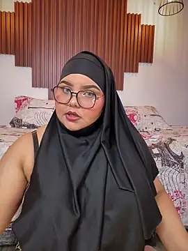  Shara Handal  online show from 11/29/25, 06:16