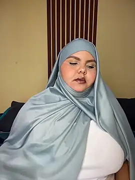  Shara Handal  online show from 06/04/26, 09:15