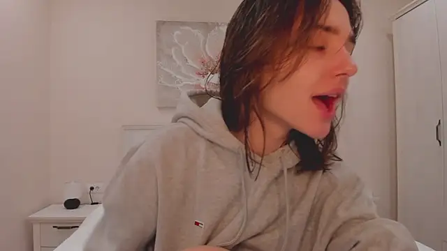 JudyAngil online show from 10/29/25, 06:04