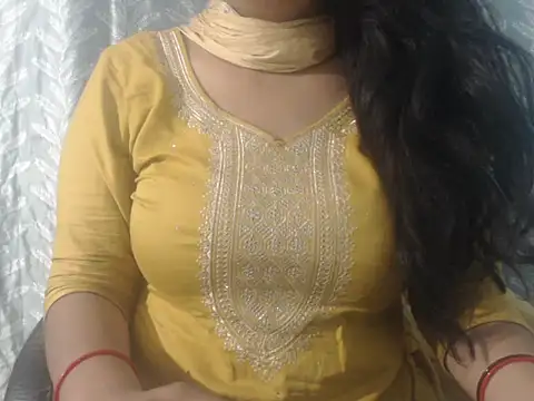 cute-priy online show from 12/20/25, 10:55
