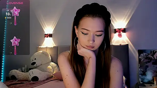 Snapshot of diana_nier chatting on 09/27/25, 07:41 diana nier online show from 09/27/25, 07:41