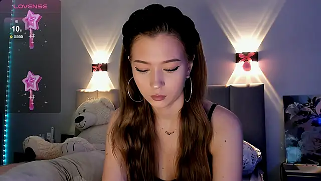 Snapshot of diana_nier chatting on 09/30/25, 06:35 diana nier online show from 09/30/25, 06:35