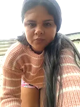 sexy-latin10 online show from 01/05/25, 12:31