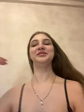Snapshot of MollyDolle chatting on 12/25/24, 02:02 MollyDolle online show from 12/25/24, 02:02