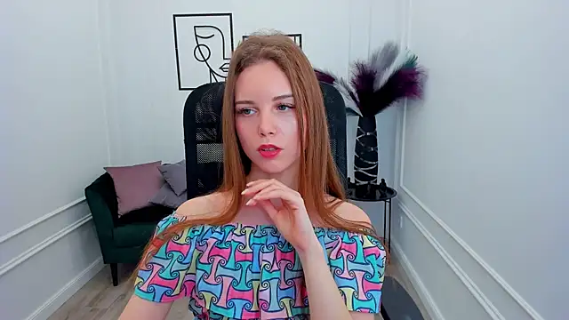 Snapshot of MileyWings chatting on 09/27/25, 11:48 MileyWings online show from 09/27/25, 11:48