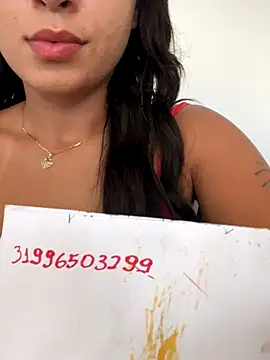 Snapshot of izaadoravs chatting on 10/29/25, 05:47 izaadoravs online show from 10/29/25, 05:47