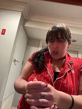 ThicBunz online show from 02/07/25, 02:50