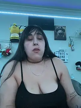 ThicBunz online show from 02/18/25, 02:05