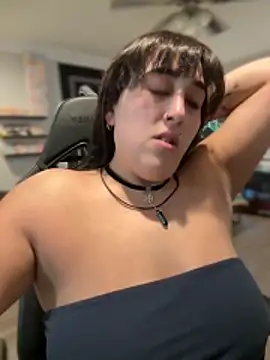 ThicBunz online show from 11/12/25, 04:07