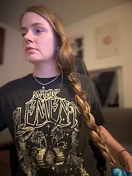 Piinkpandora online show from 10/31/25, 08:43