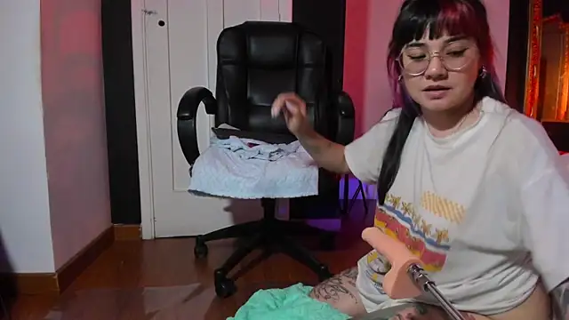 JeyLee online show from 12/23/24, 02:28