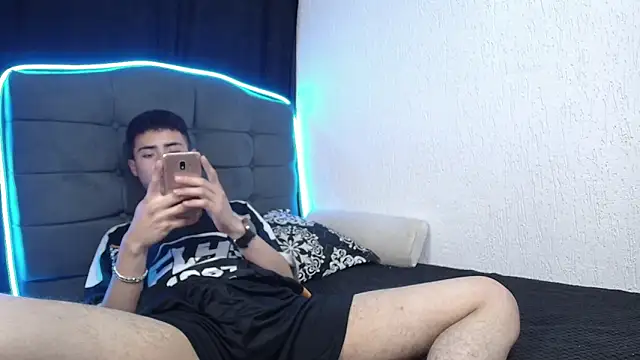 sexybat twink online show from 12/23/24, 11:06