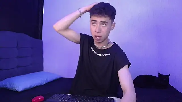 sexybat twink online show from 02/09/25, 06:26