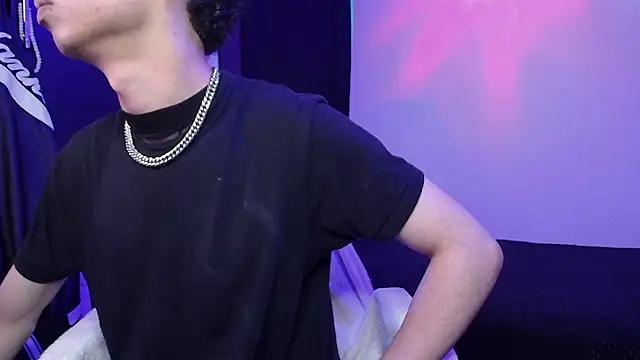 sexybat twink online show from 02/12/25, 11:30