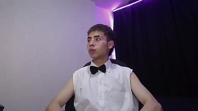 sexybat twink online show from 03/16/25, 12:23