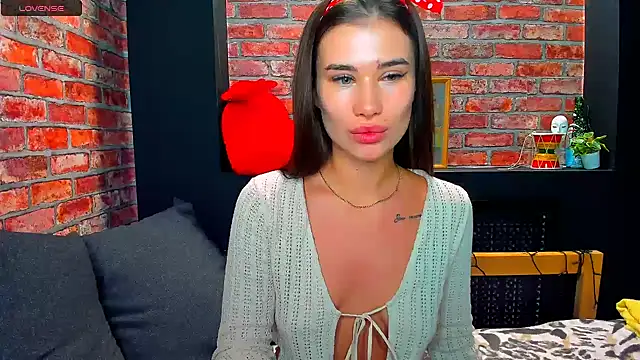 UrJoyy online show from 11/01/25, 03:19