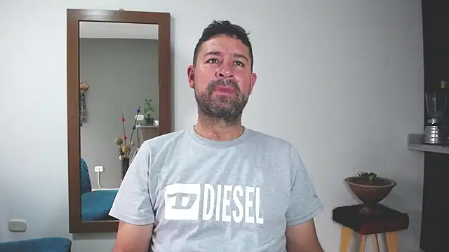 Snapshot of ambar_jacksonn chatting on 10/02/25, 10:06 ambar jacksonn online show from 10/02/25, 10:06