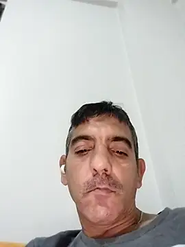 Snapshot of Egemen2245 chatting on 11/13/25, 09:25 Egemen2245 online show from 11/13/25, 09:25