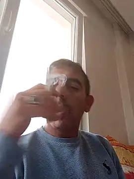 Snapshot of Egemen2245 chatting on 11/14/25, 11:20 Egemen2245 online show from 11/14/25, 11:20