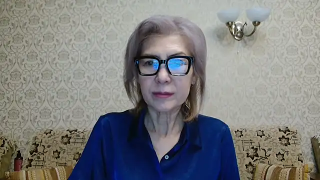 Snapshot of Elegant00Lady chatting on 10/03/25, 02:58 Elegant00Lady online show from 10/03/25, 02:58