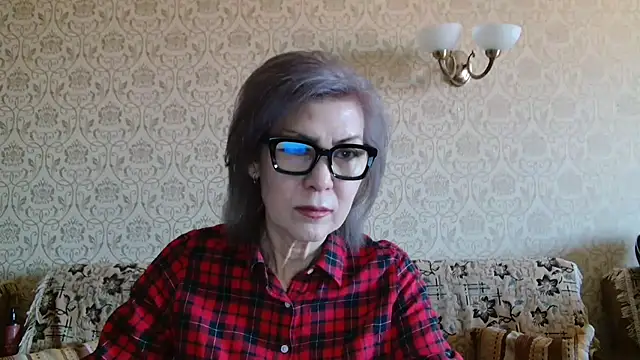 Snapshot of Elegant00Lady chatting on 10/06/25, 06:00 Elegant00Lady online show from 10/06/25, 06:00