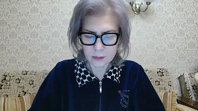 Snapshot of Elegant00Lady chatting on 10/20/25, 05:46 Elegant00Lady online show from 10/20/25, 05:46