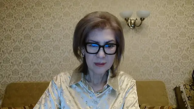 Elegant00Lady online show from 03/05/26, 04:14
