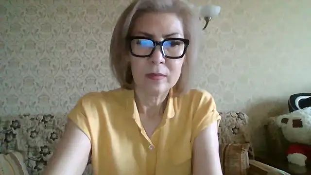Elegant00Lady online show from 07/29/26, 10:02