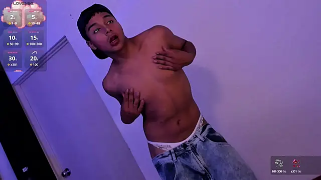 Snapshot of Seductivo_jr chatting on 09/18/25, 07:54 Seductivo jr online show from 09/18/25, 07:54