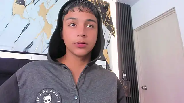 Snapshot of Seductivo_jr chatting on 03/22/26, 07:34 Seductivo jr online show from 03/22/26, 07:34