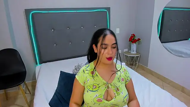 emma lye online show from 12/04/24, 12:19
