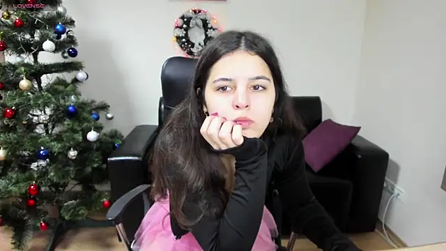 Molly Owens online show from 01/08/25, 06:41