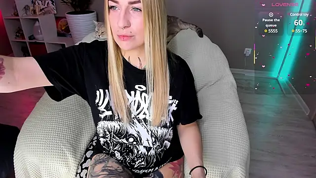 Tanya Acid online show from 03/03/25, 04:25