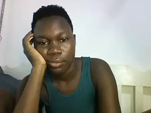 Snapshot of sexyqueen02 chatting on 12/29/24, 03:33 sexyqueen02 online show from 12/29/24, 03:33