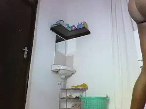 Snapshot of sexyqueen02 chatting on 02/01/25, 07:47 sexyqueen02 online show from 02/01/25, 07:47