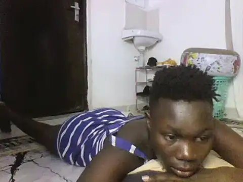 Snapshot of sexyqueen02 chatting on 02/19/25, 02:44 sexyqueen02 online show from 02/19/25, 02:44