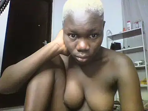 Snapshot of sexyqueen02 chatting on 03/02/25, 02:51 sexyqueen02 online show from 03/02/25, 02:51