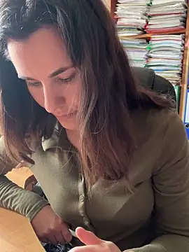 Sara darling online show from 03/16/25, 12:44