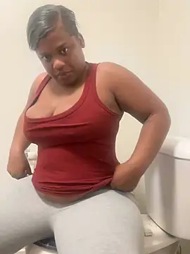 Snapshot of Prettynthick12 chatting on 06/12/26, 12:26 Prettynthick12 online show from 06/12/26, 12:26
