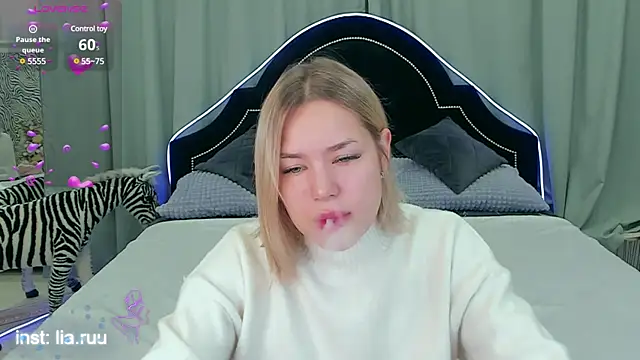 LIA KITTY online show from 12/06/24, 06:59