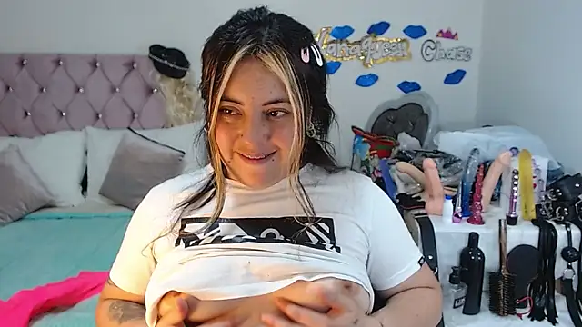 lanaqueen699 online show from 12/19/24, 03:30