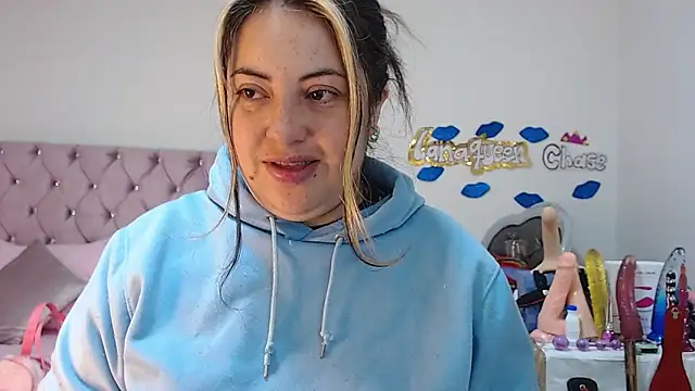 lanaqueen699 online show from 12/30/24, 12:20