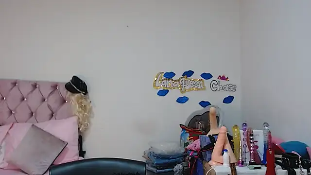 lanaqueen699 online show from 12/31/24, 12:25