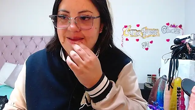 Snapshot of lanaqueen699 chatting on 09/23/25, 12:19 lanaqueen699 online show from 09/23/25, 12:19