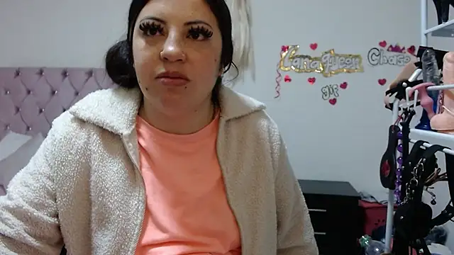 Snapshot of lanaqueen699 chatting on 10/08/25, 12:14 lanaqueen699 online show from 10/08/25, 12:14