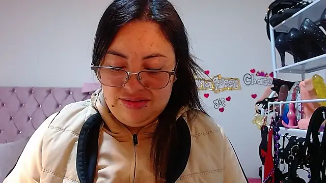 Snapshot of lanaqueen699 chatting on 10/20/25, 12:27 lanaqueen699 online show from 10/20/25, 12:27