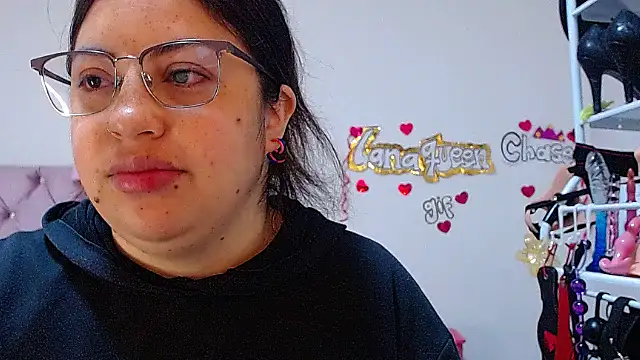 Snapshot of lanaqueen699 chatting on 11/06/25, 12:17 lanaqueen699 online show from 11/06/25, 12:17