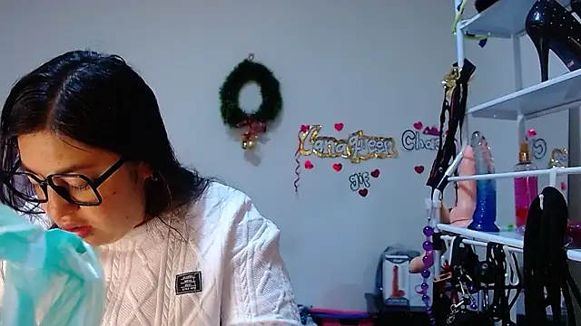 Snapshot of lanaqueen699 chatting on 01/15/26, 12:21 lanaqueen699 online show from 01/15/26, 12:21