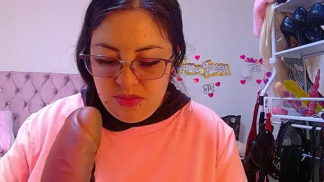 lanaqueen699 online show from 06/24/26, 12:26