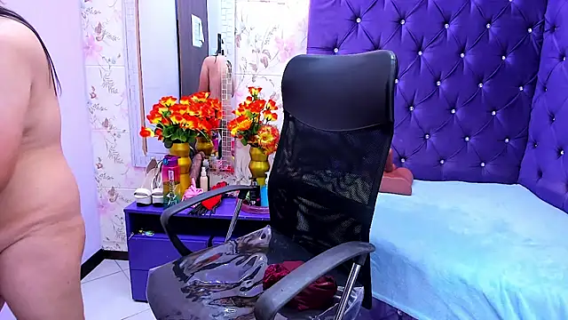 NaomyPrinces online show from 07/18/26, 02:43